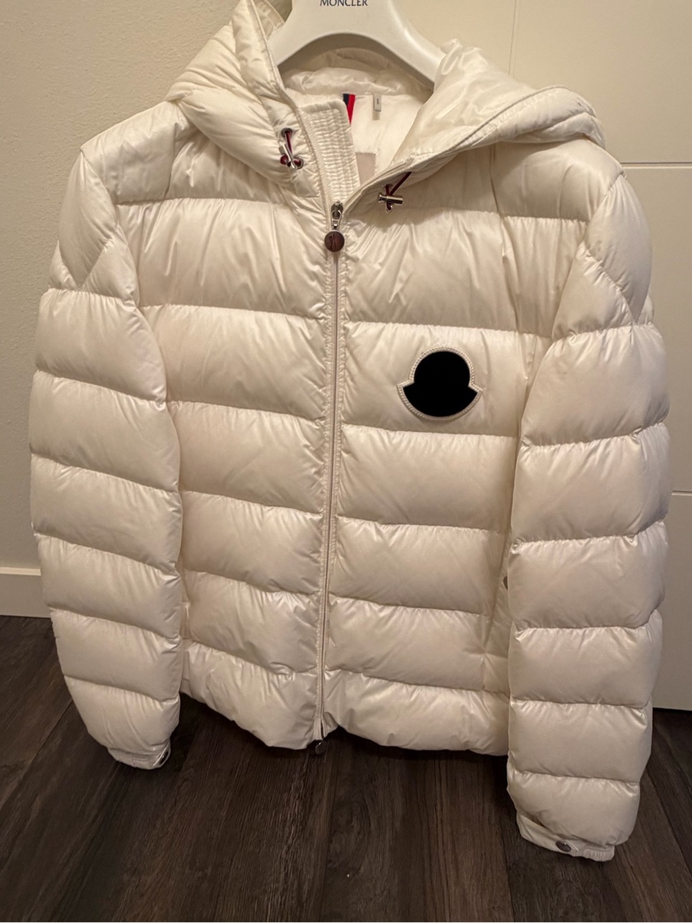 Authentic Moncler Men's Sassiere White Down Jacket size XL (5)